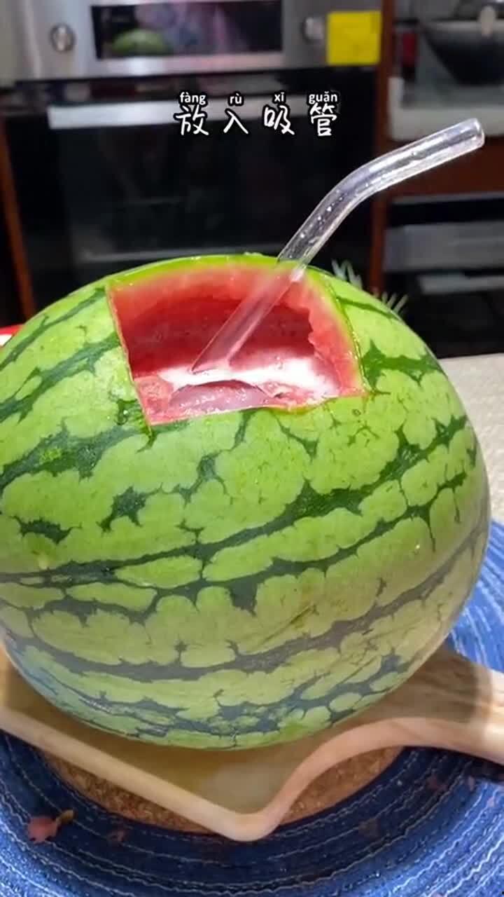 吃瓜怎么吃最过瘾图片